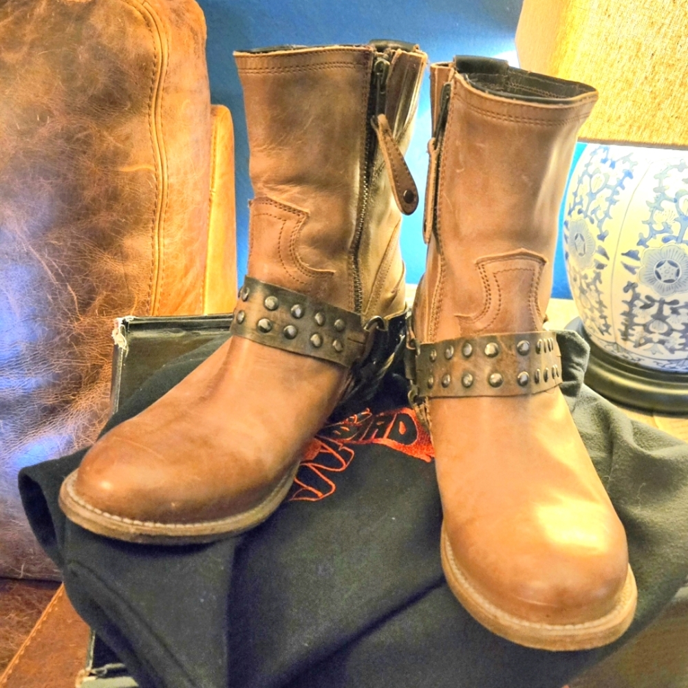 FREEBIRD by Steven Ramone Boots size 9